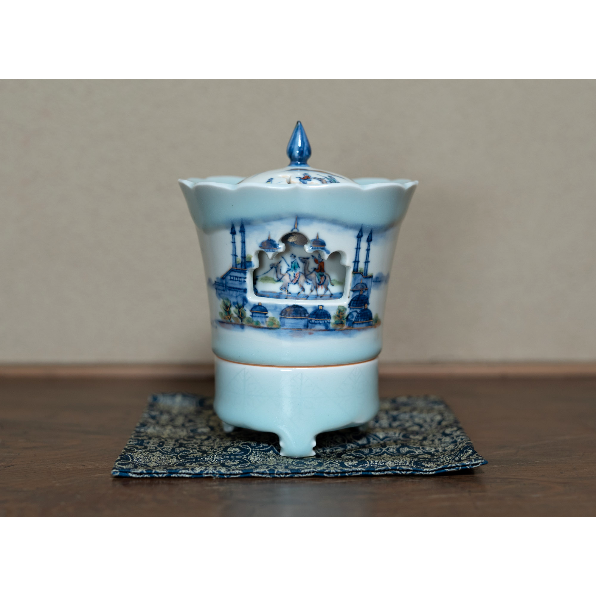 香炉 青磁シルクロード | 寺尾陶象作陶展| ひらかた京町家